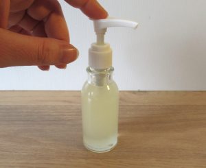 Utiliser gel désinfectant pour les mains